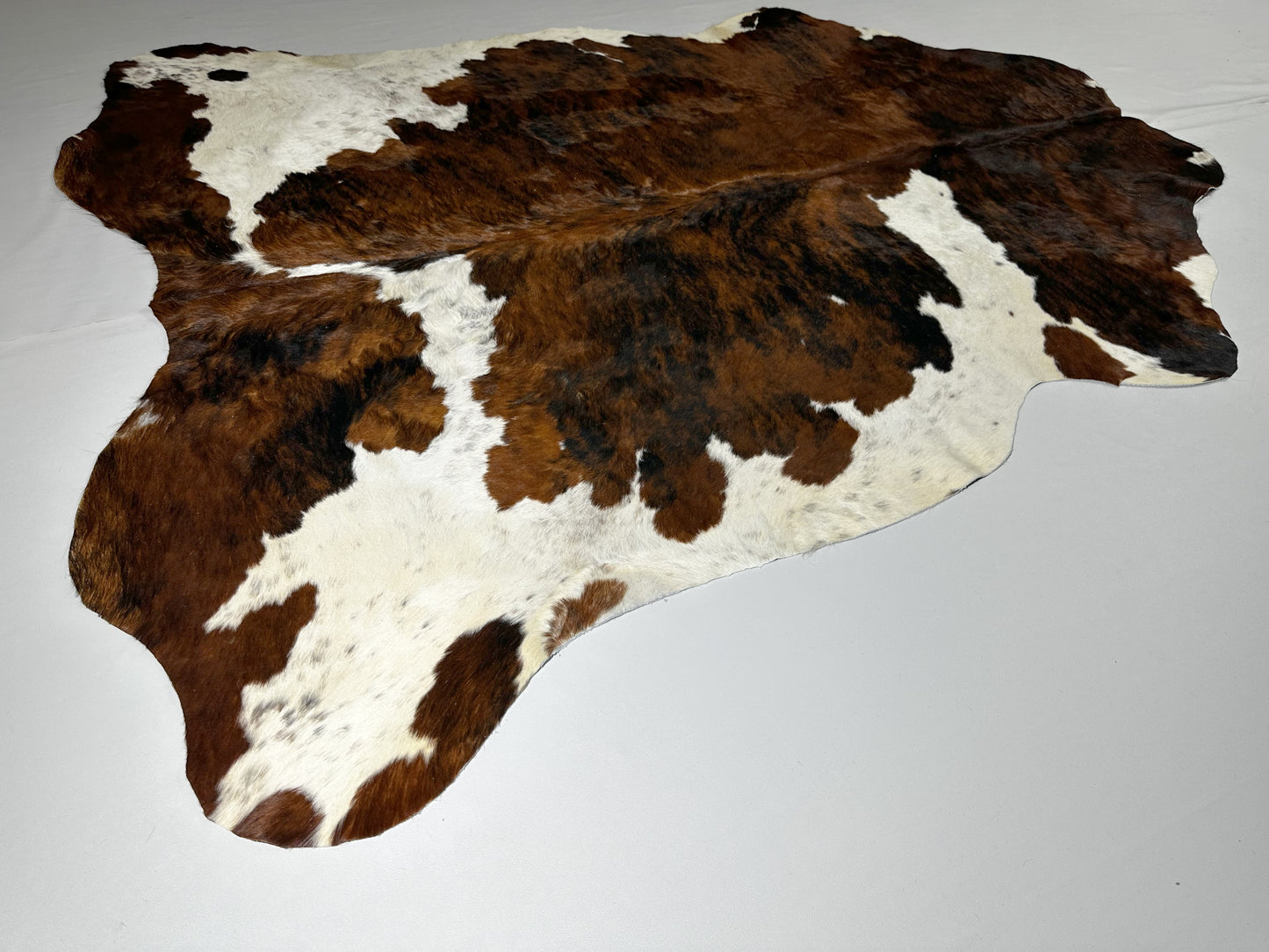 Cowhide Rug v1 browns tricolor