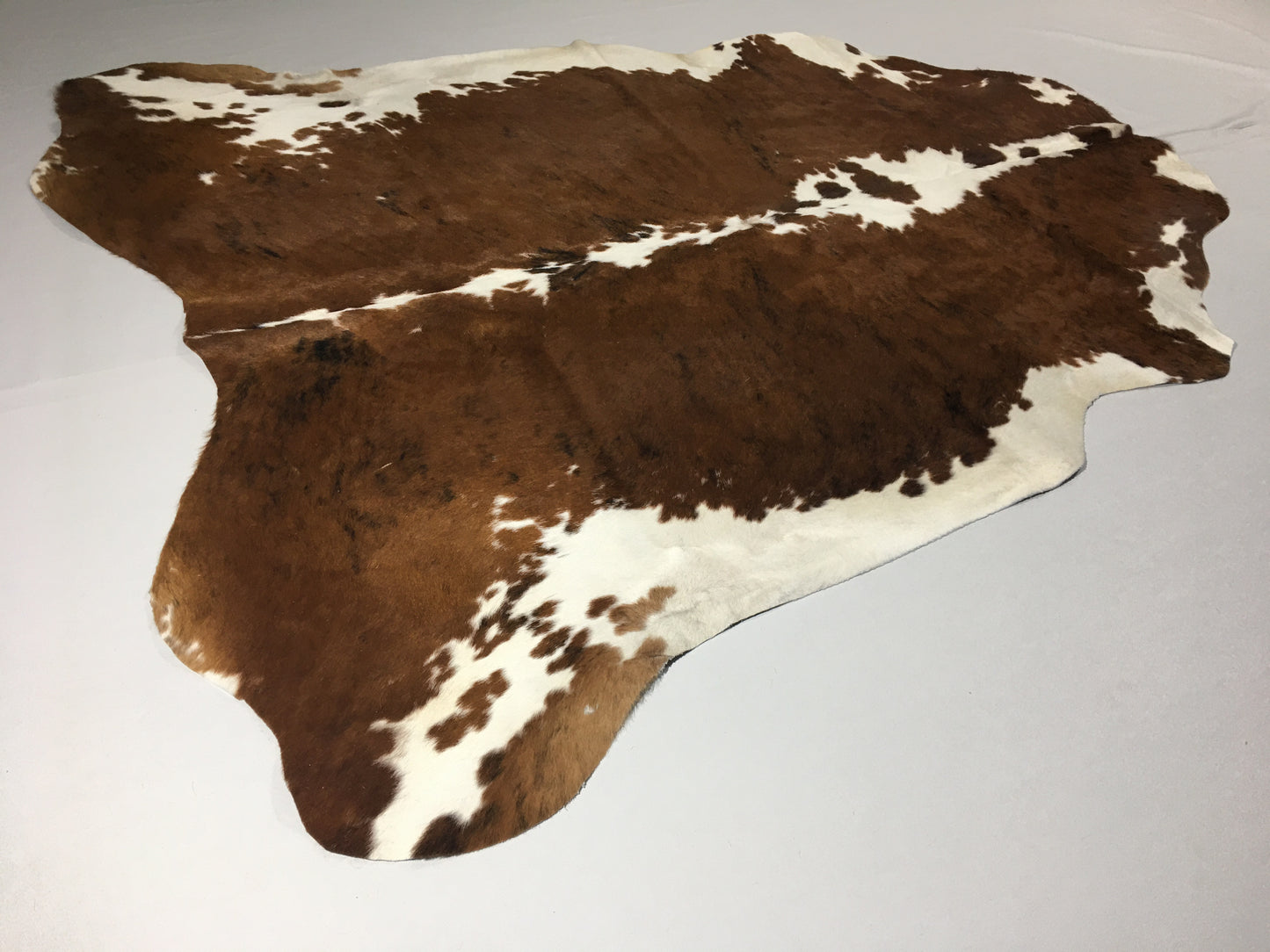 Cowhide Rug v31