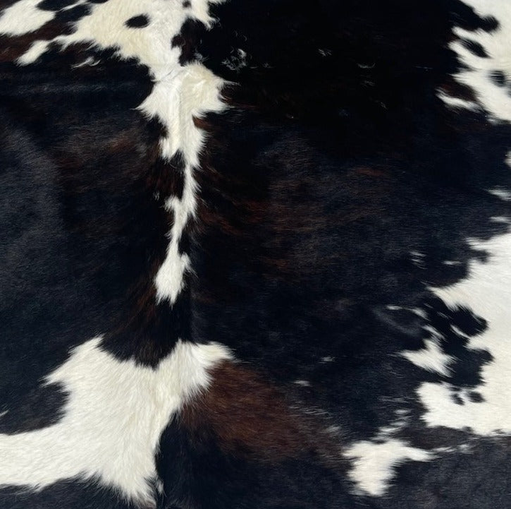 Cowhide Rug Black Tricolor v182