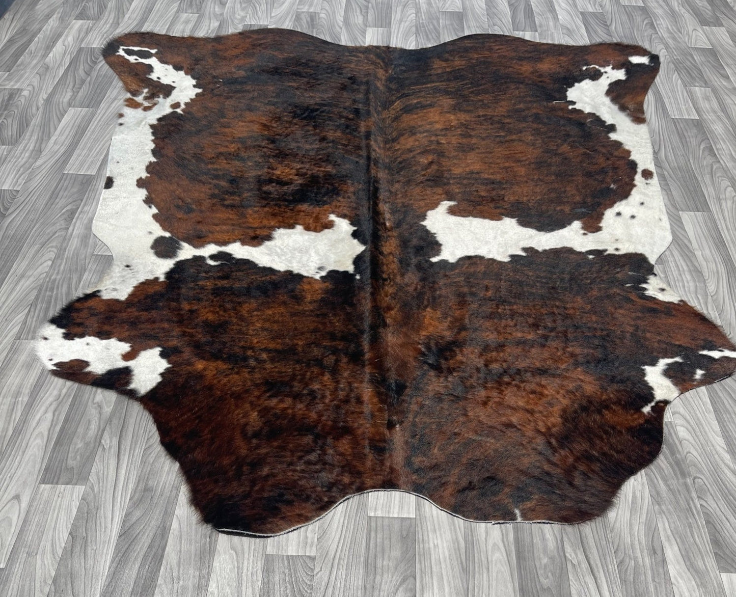 Cowhide Rug Tricolor Brindle v186