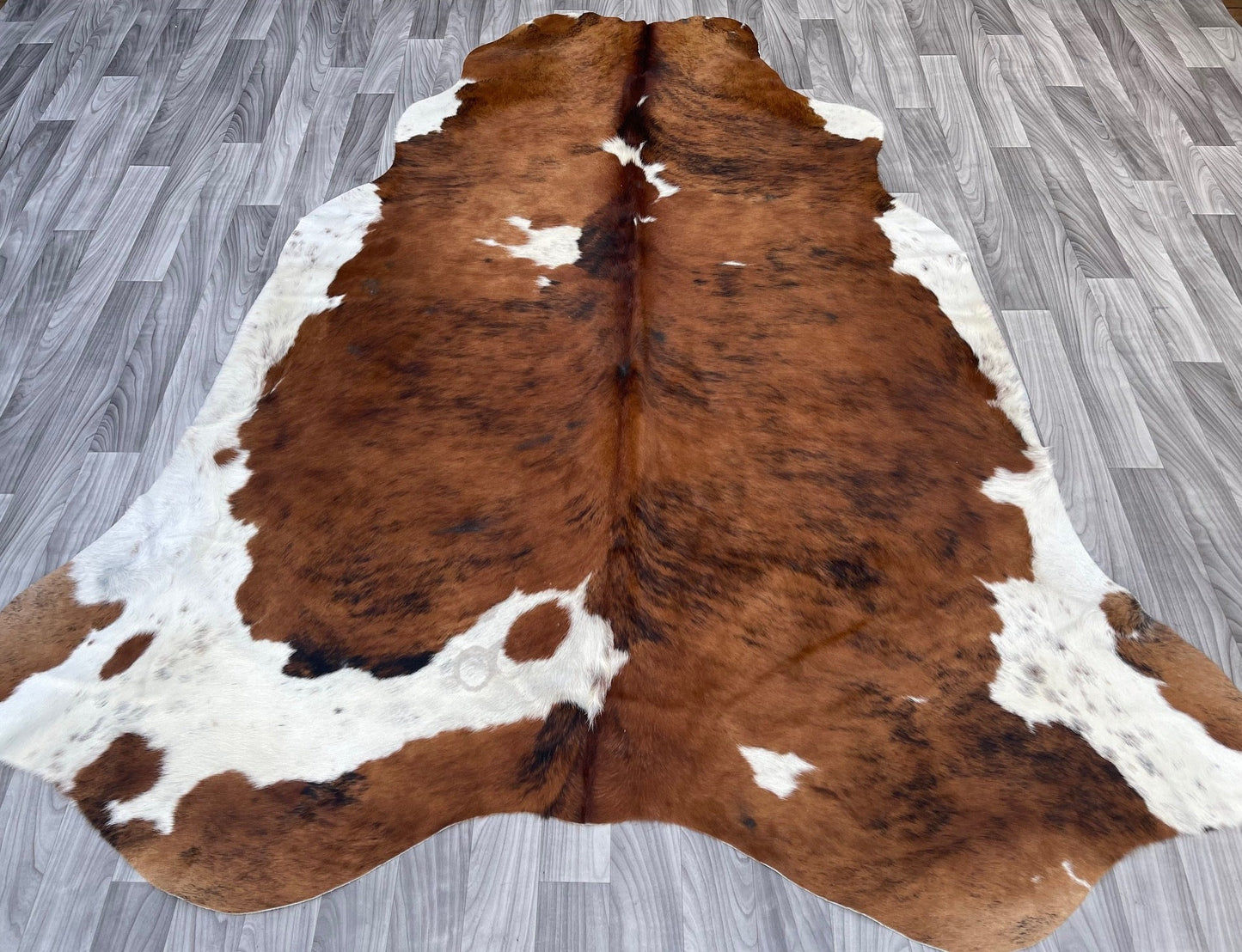 Cowhide Rug v24