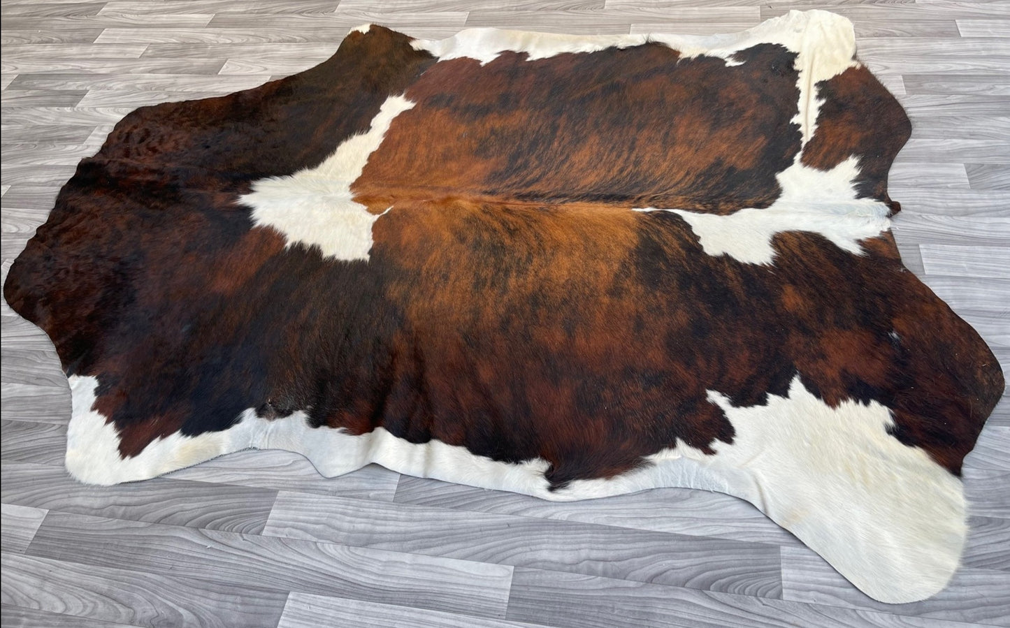 Cowhide Rug v35