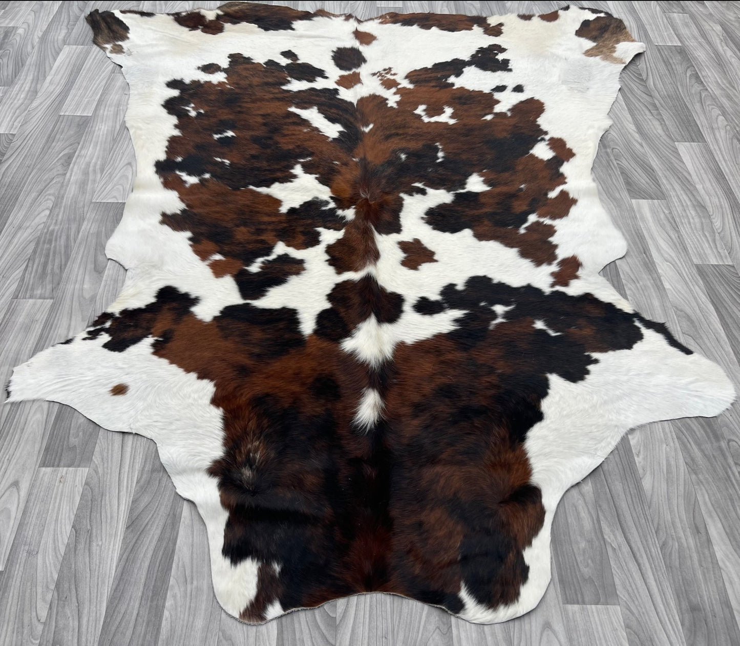 Cowhide Rug v105