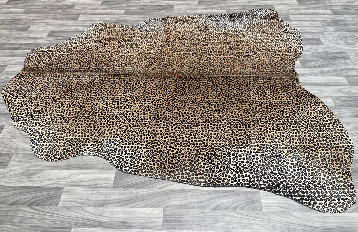 Cowhide Rug Stencil Dark Leopard v182
