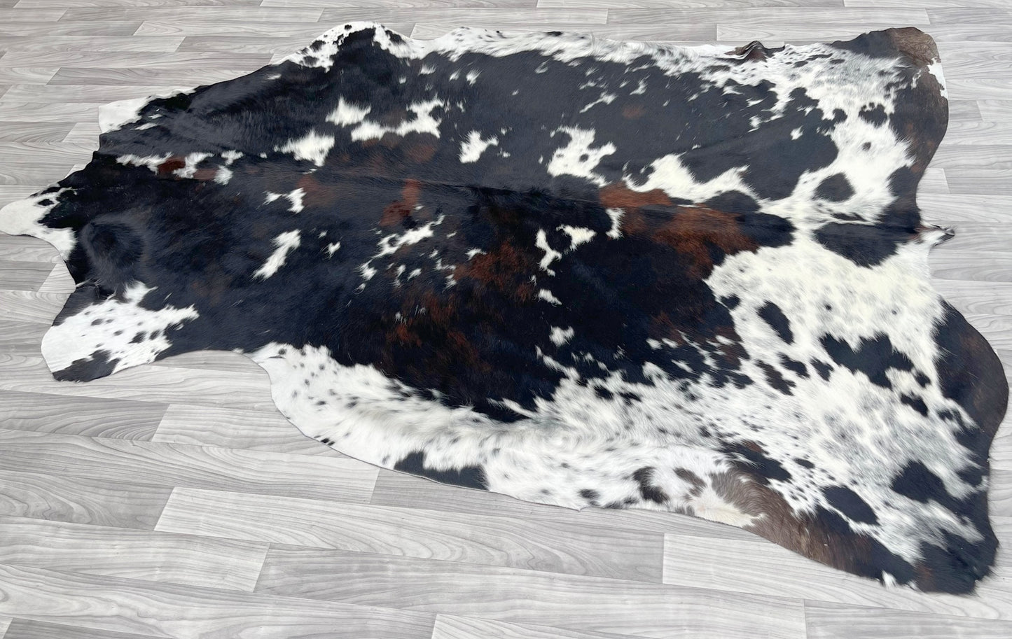 Cowhide Rug v123