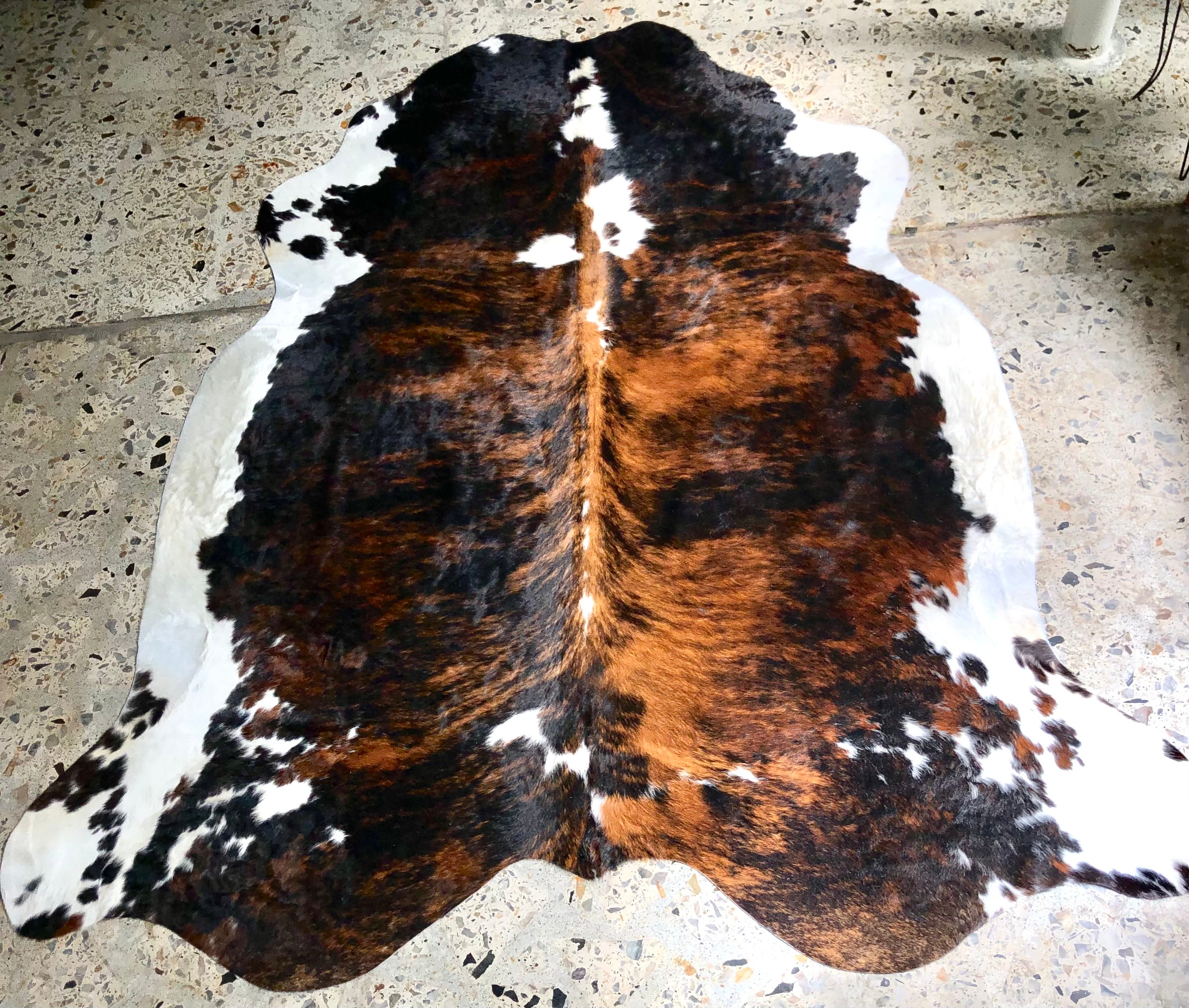 Contemporary Cowhide Rugs Online | Authentic Cow Hide Rugs for Sale ...