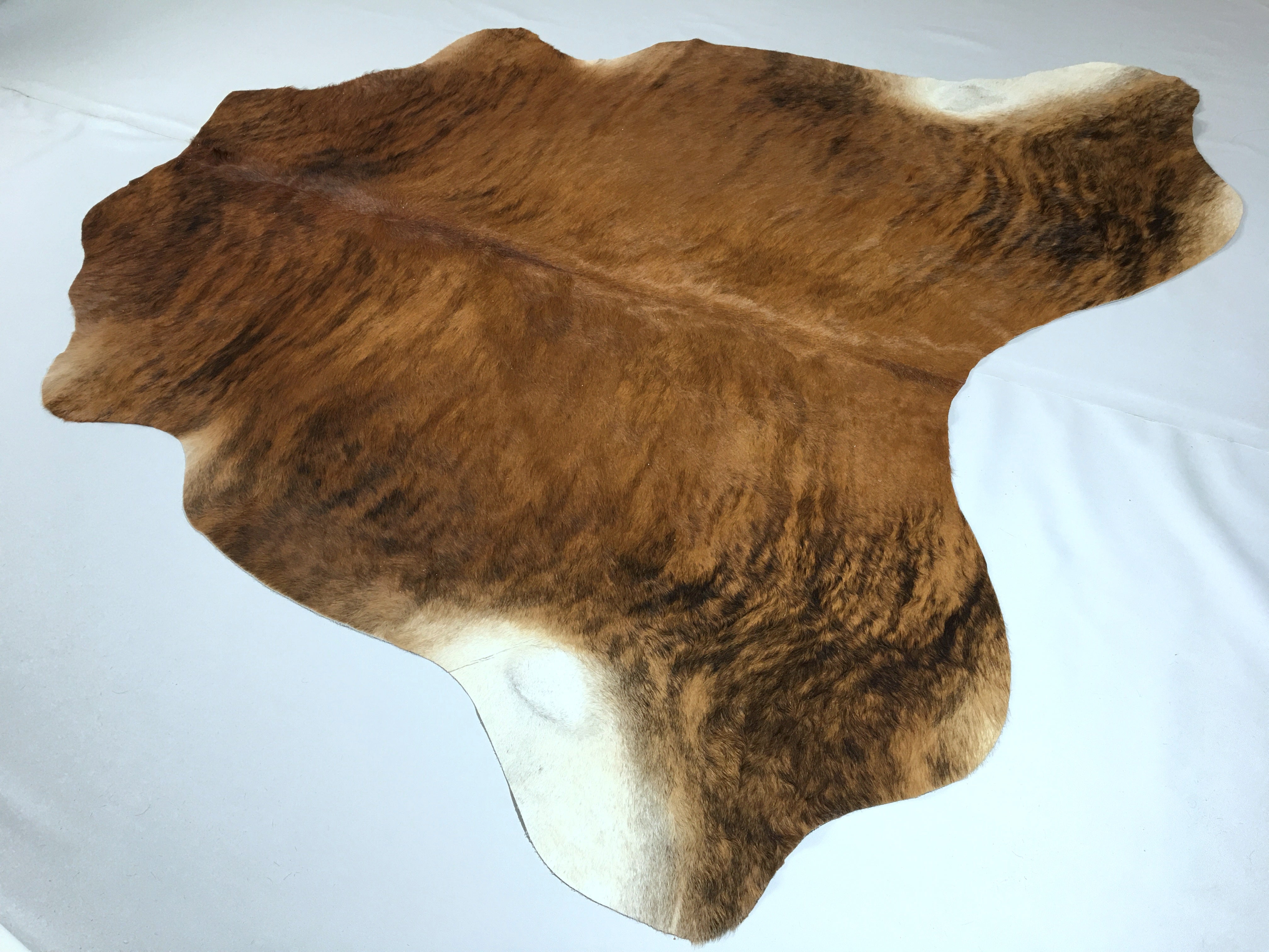 Cowhaide Rug Cowhide Rug v100 – Texascowhidegallery.com