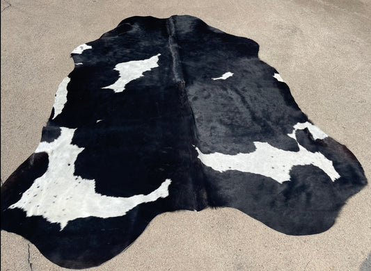 Cowhide Rug v198