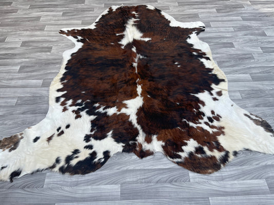 Cowhide Rug v37