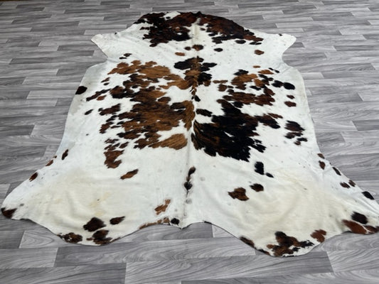 Cowhide Rug v94