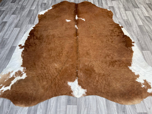 Cowhide Rug v12 Hereford