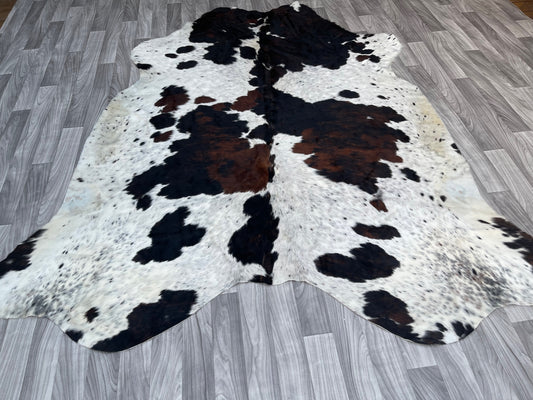 Cowhide Rug v39